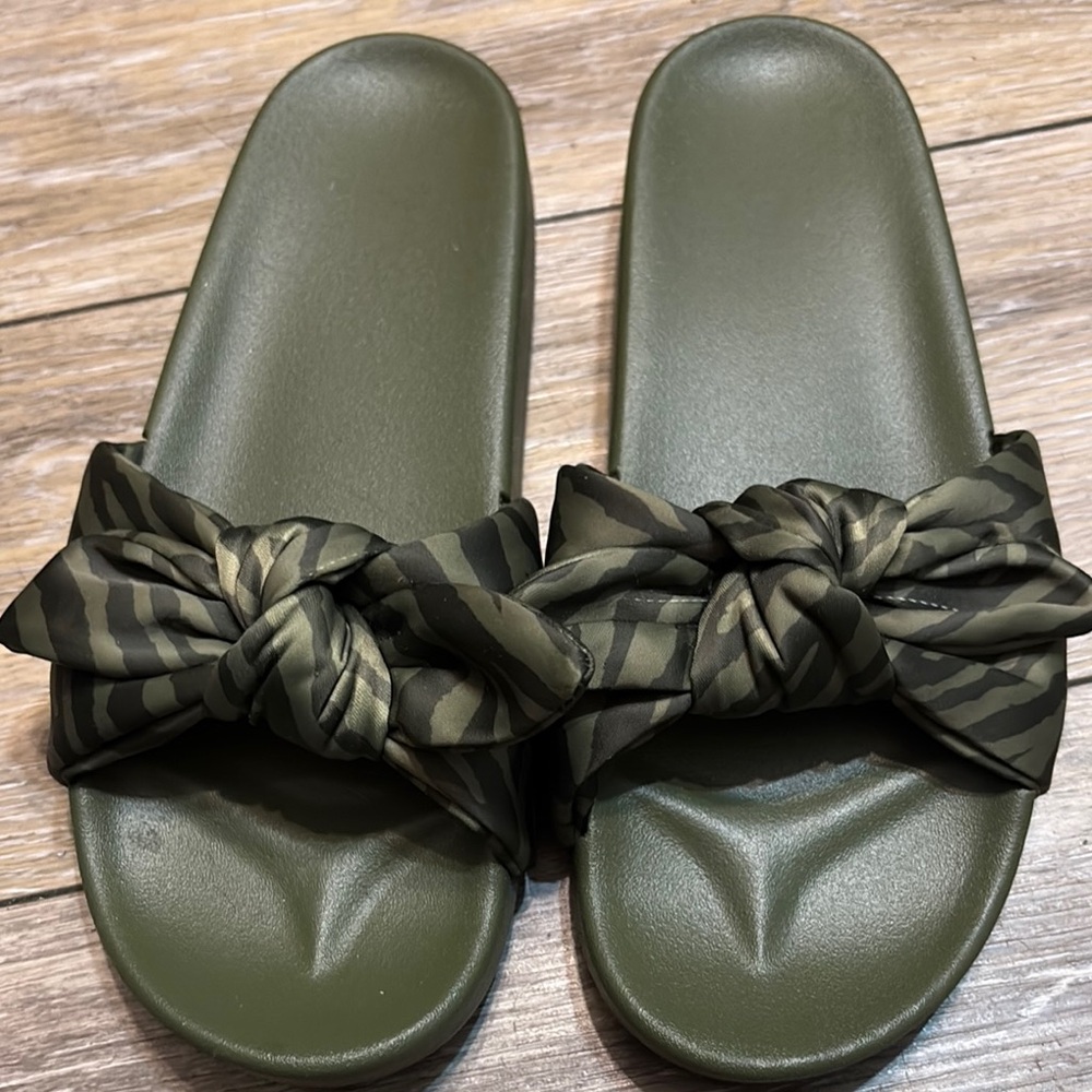 PINK Victoria's Secret Olive Slide Sandals with Bow